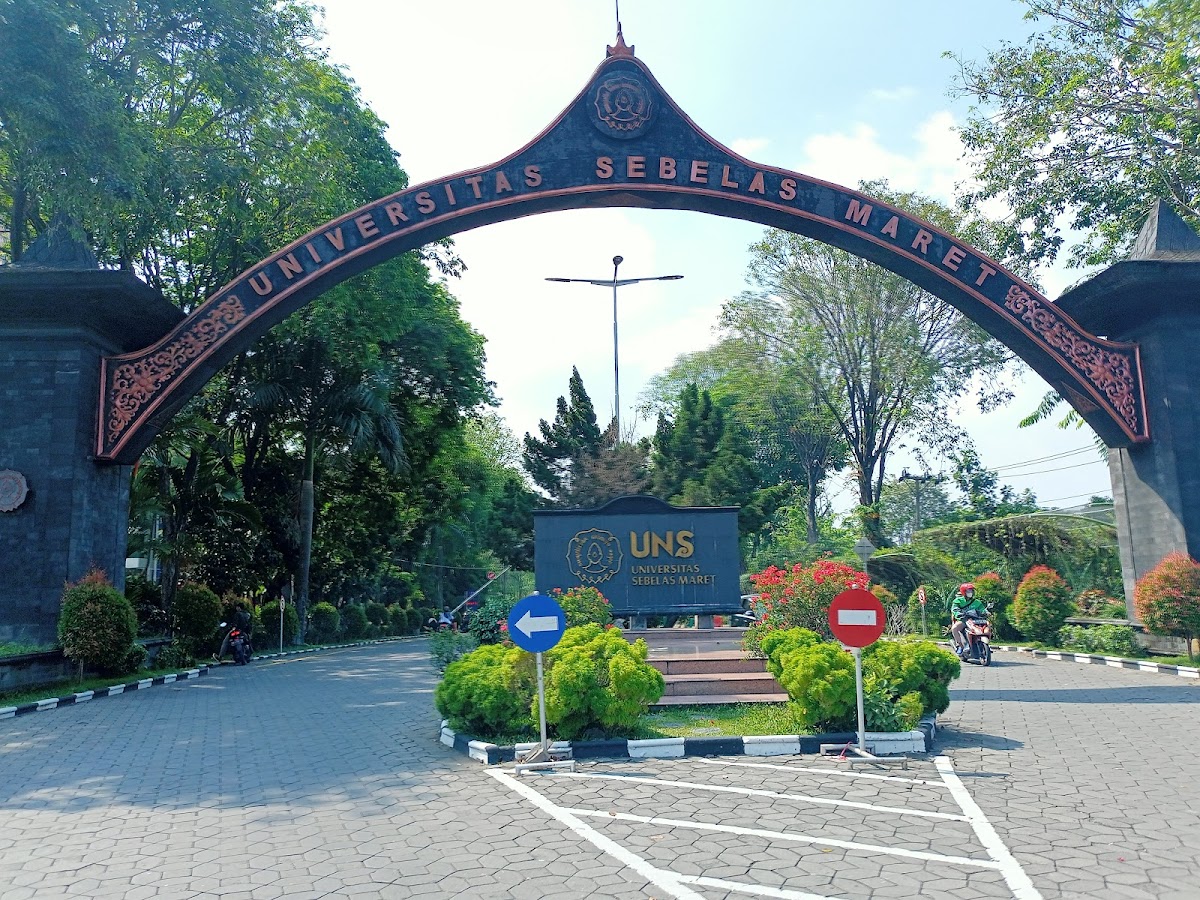 Sebelas Maret University photo 5
