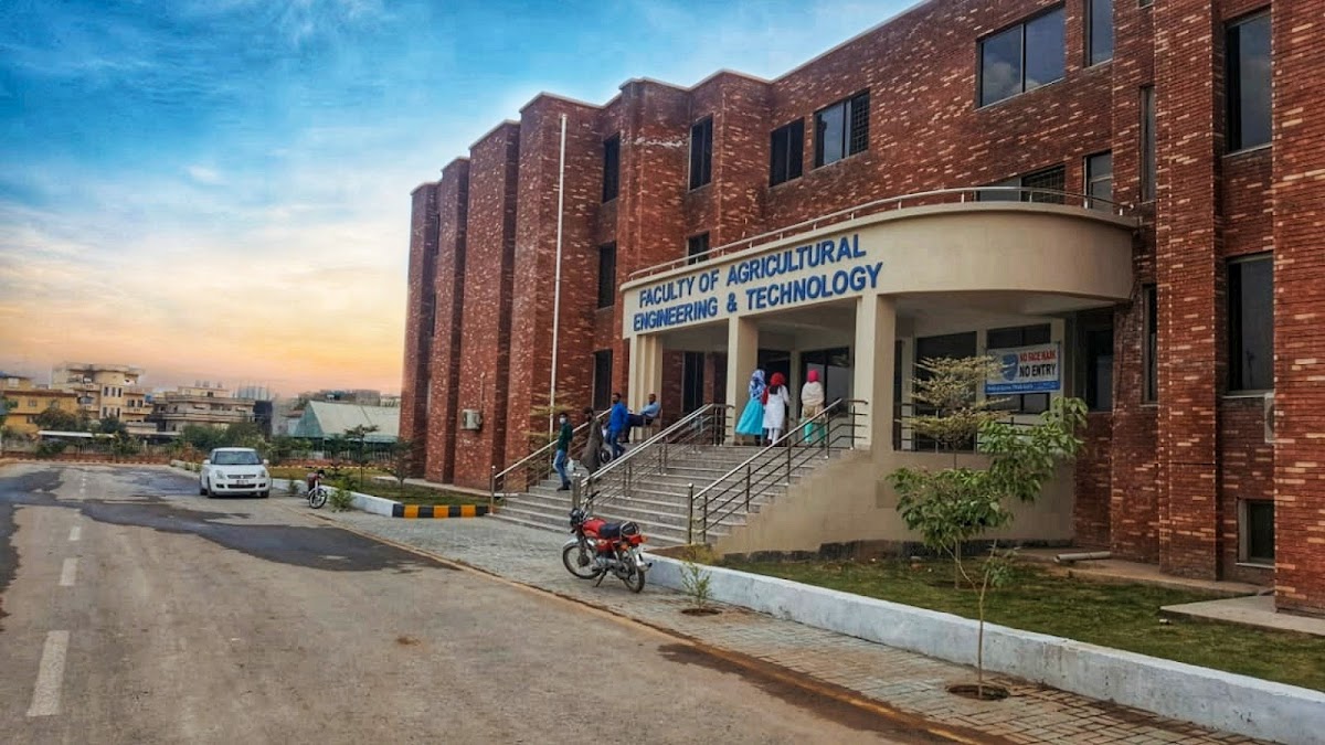 Arid Agriculture University photo 1