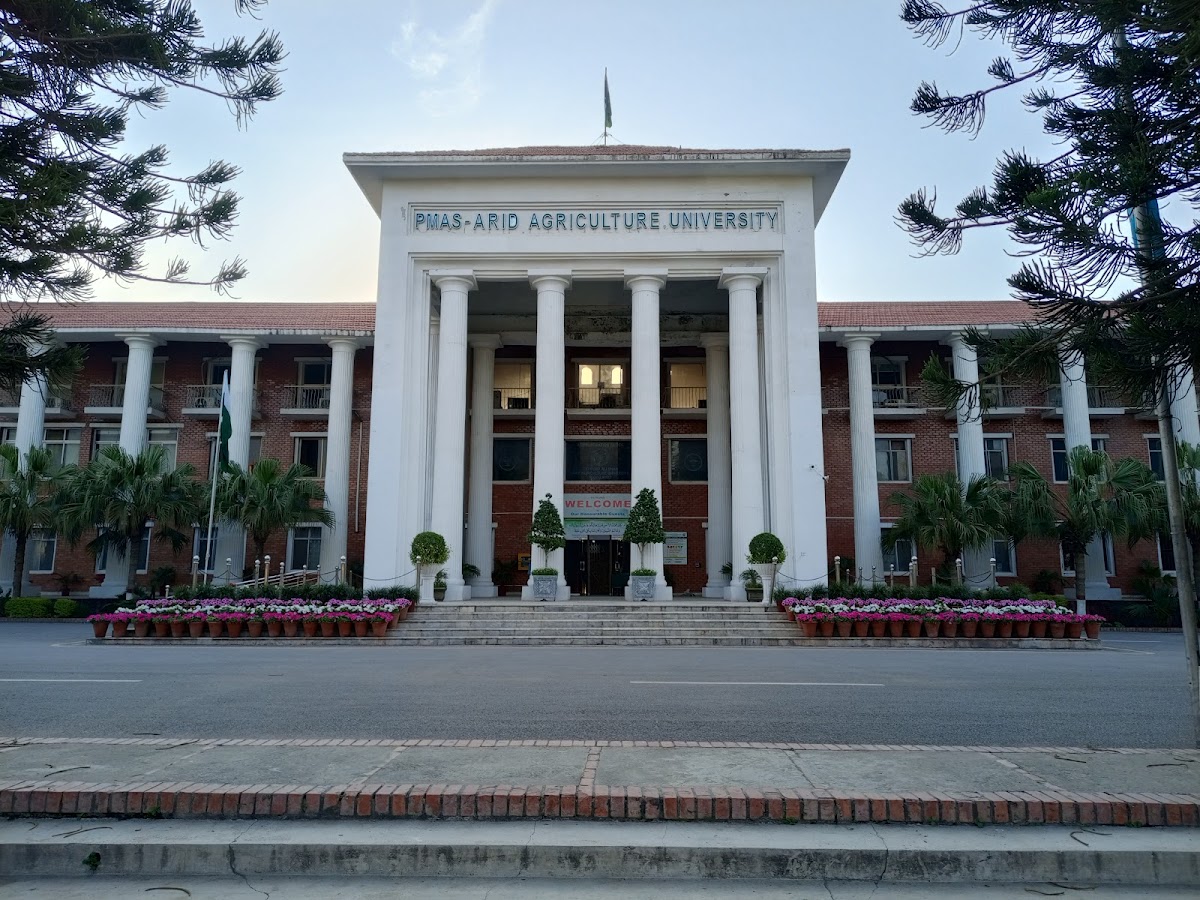 Arid Agriculture University photo 4