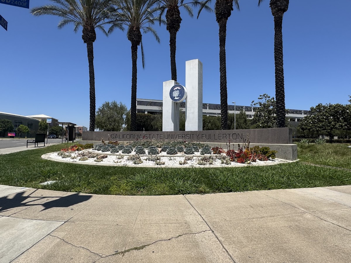 California State University Fullerton photo 3