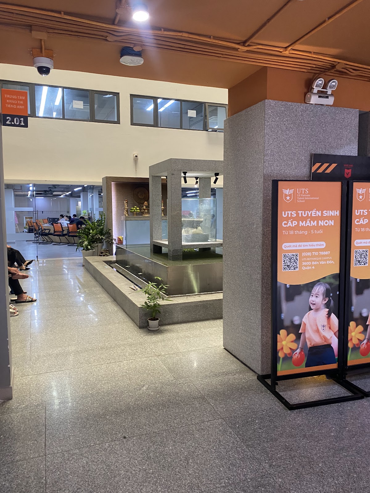 Van Lang University photo 8