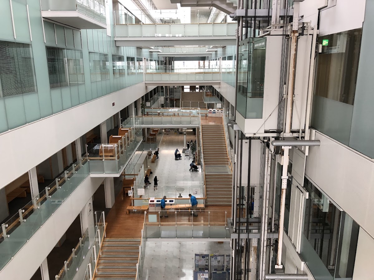 Toyo University photo 6