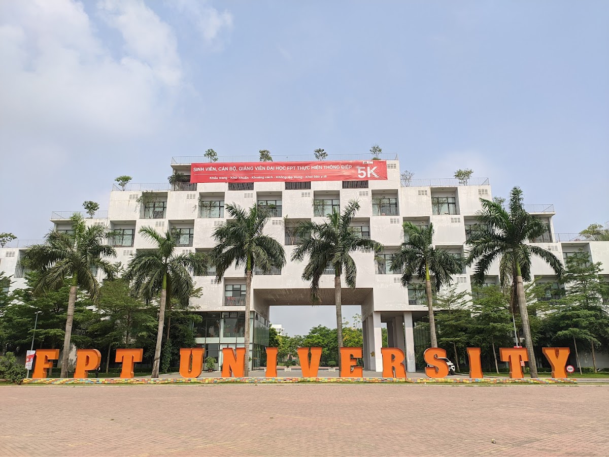 FPT University photo 3