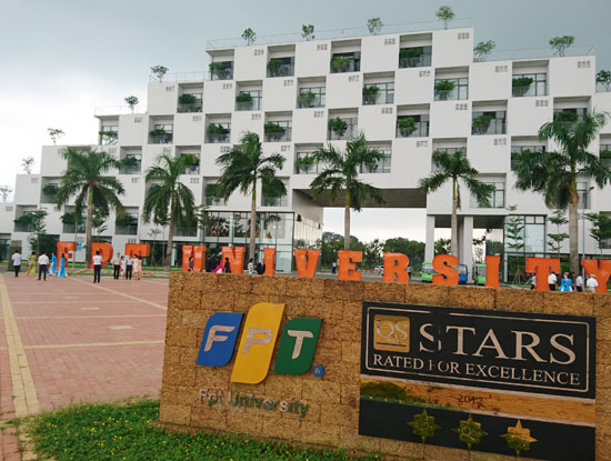 FPT University photo 7