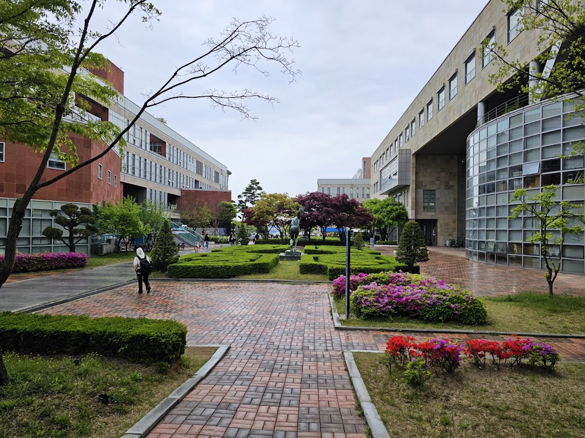Incheon National University photo 2
