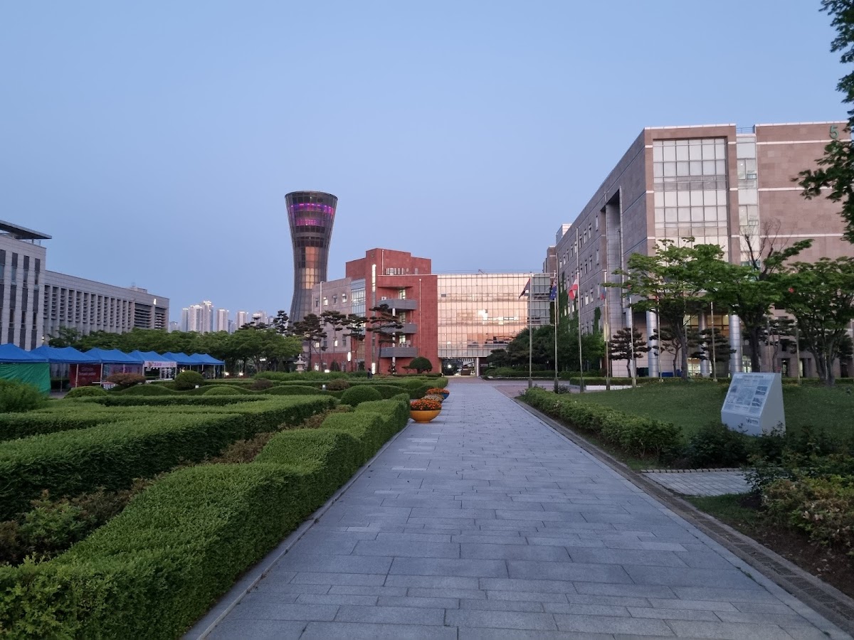 Incheon National University photo 4