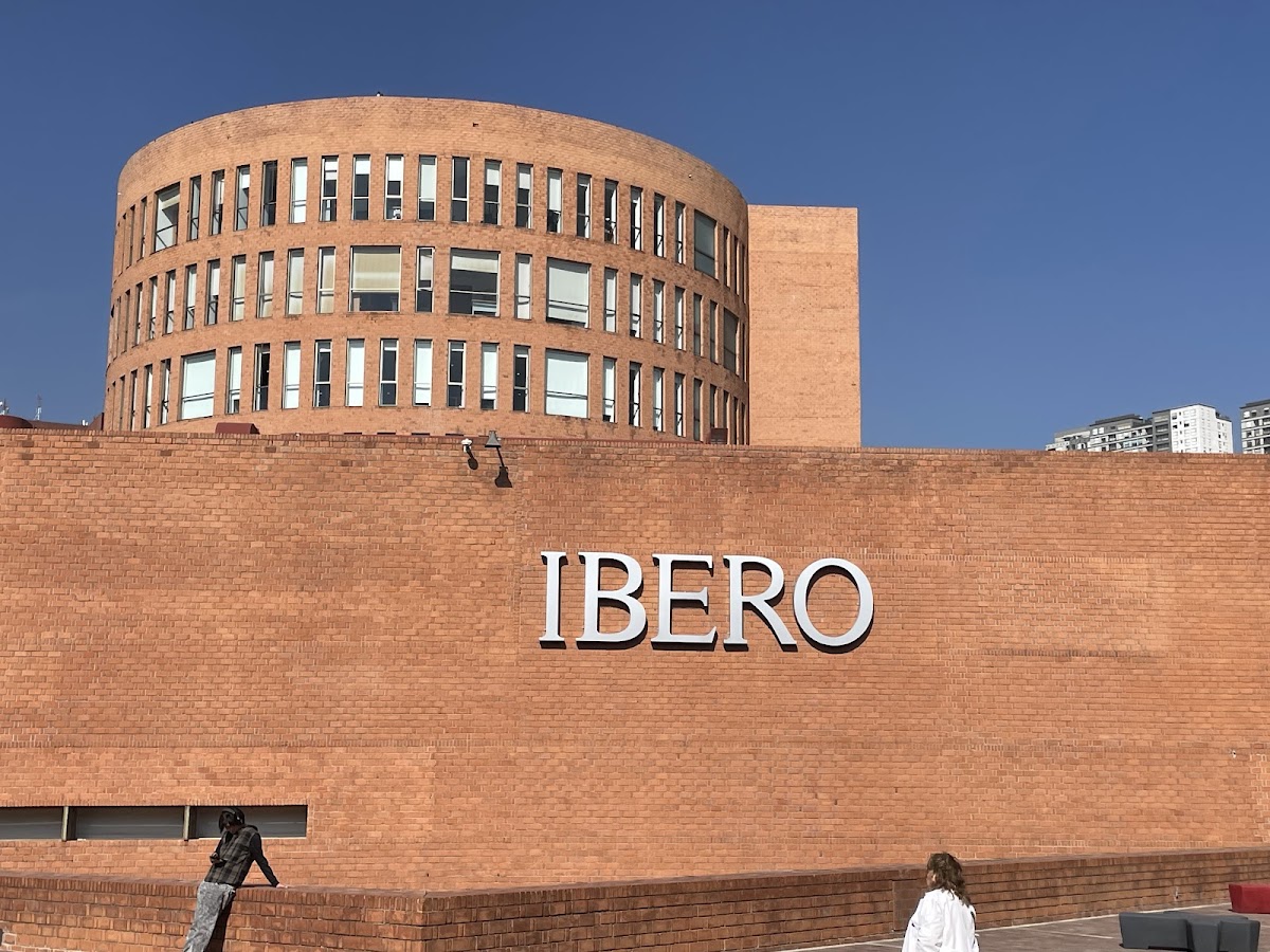 Ibero-American University photo 1