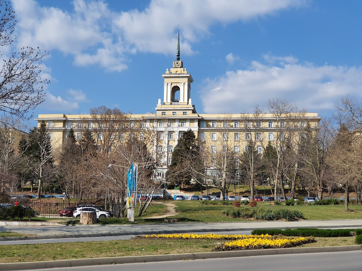 Nikola Vaptsarov Naval Academy photo 2