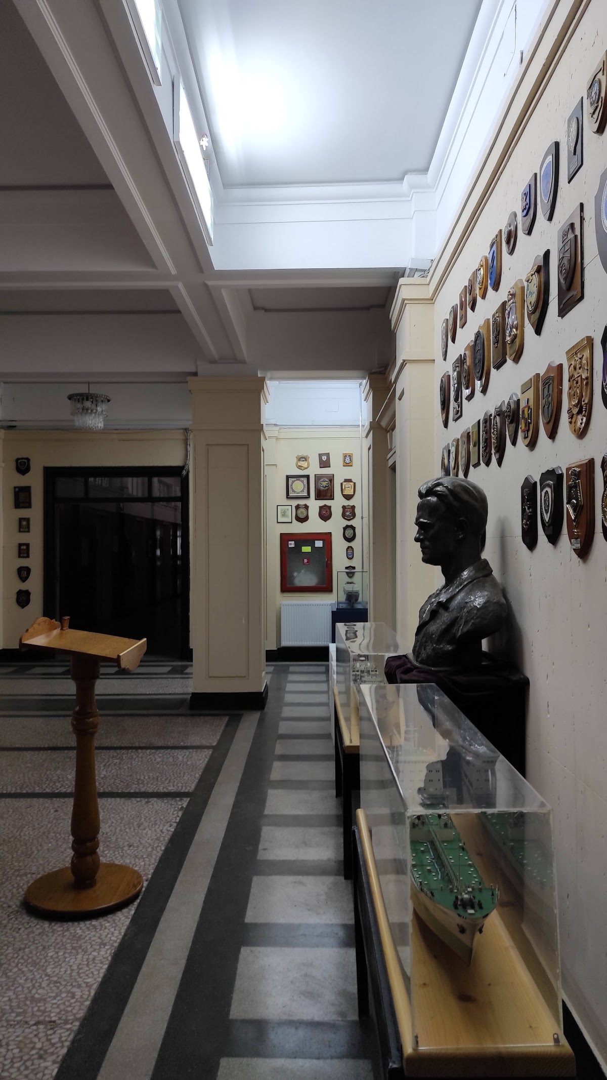 Nikola Vaptsarov Naval Academy photo 9