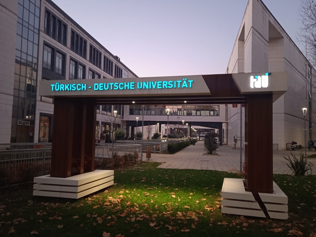 Türk-Alman University photo 5