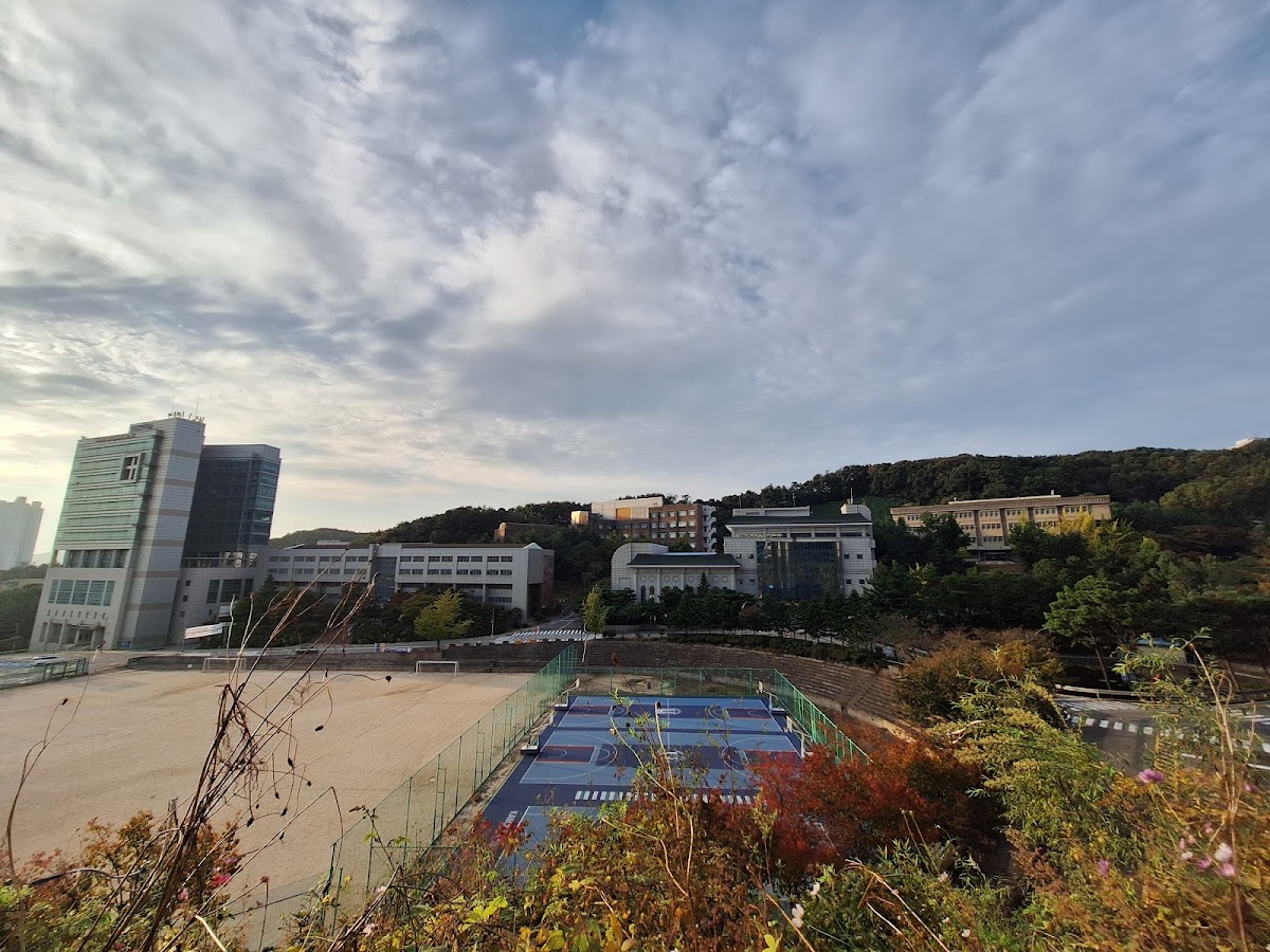 Kangnam University photo 3
