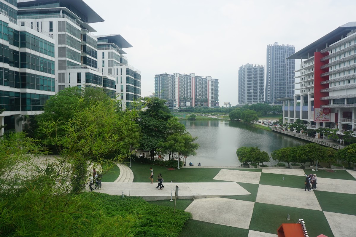 Taylor's University photo 4