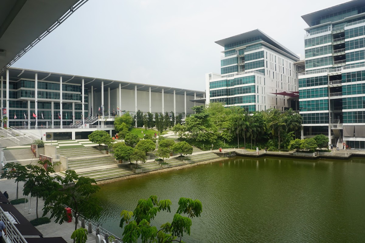 Taylor's University photo 5