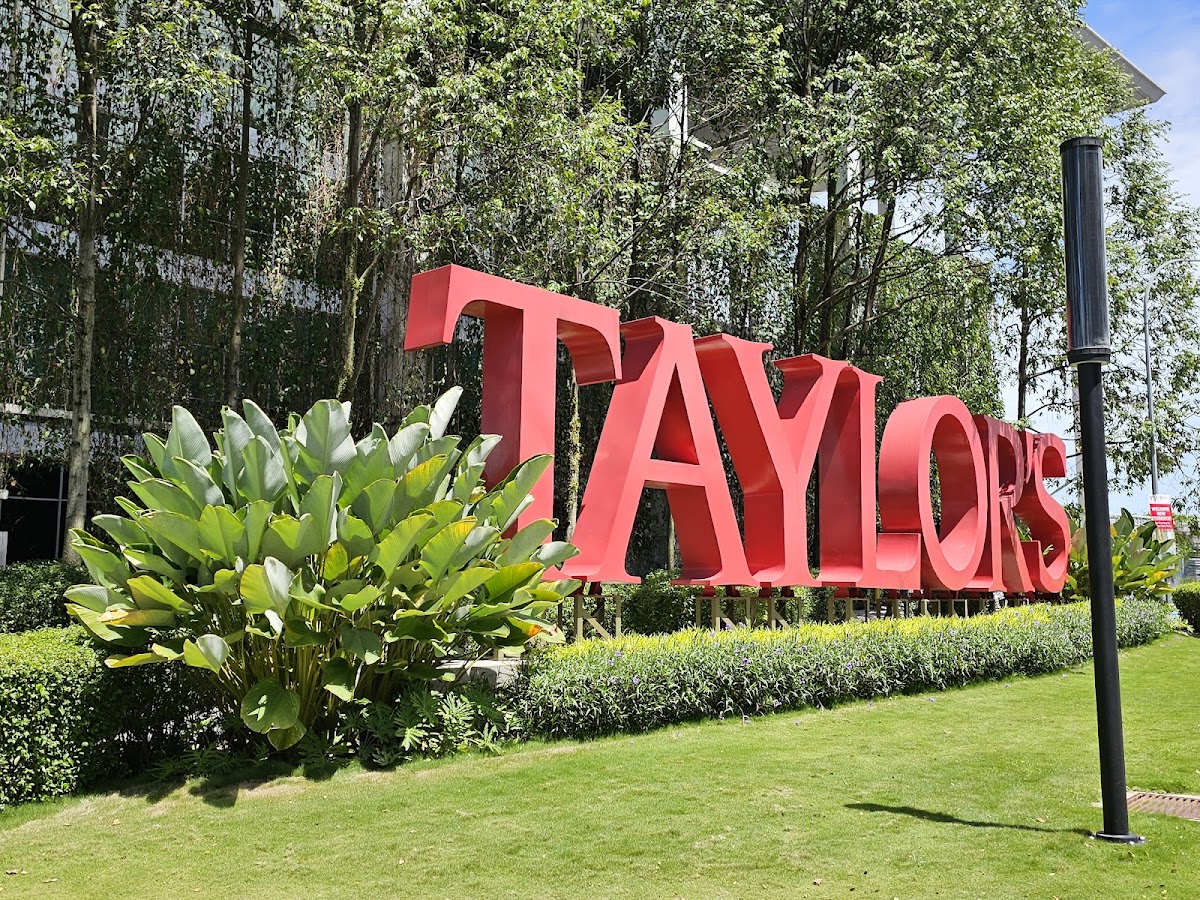 Taylor's University photo 8