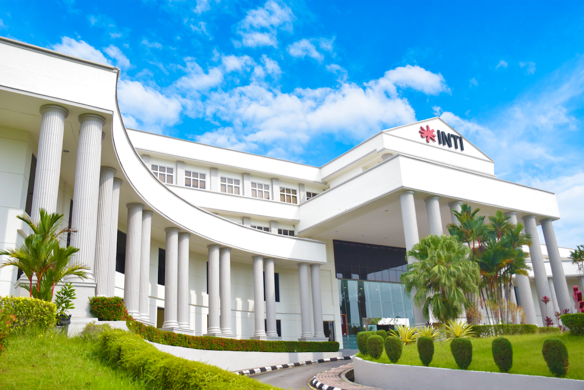 INTI International University photo 1