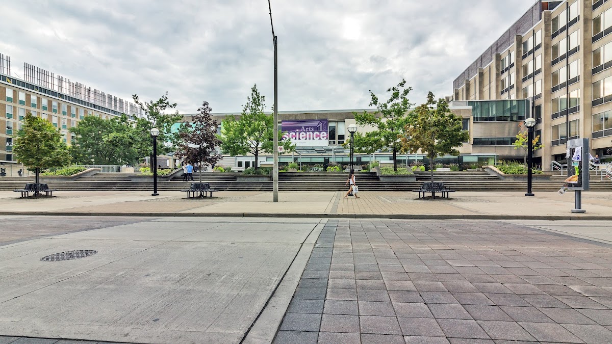 University of Toronto Faculty of Arts and Science photo 2