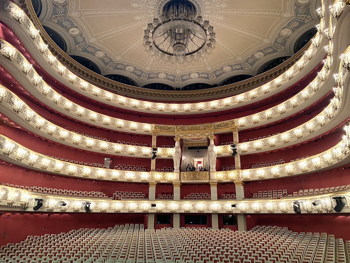 Bayerische Staatsoper photo 1
