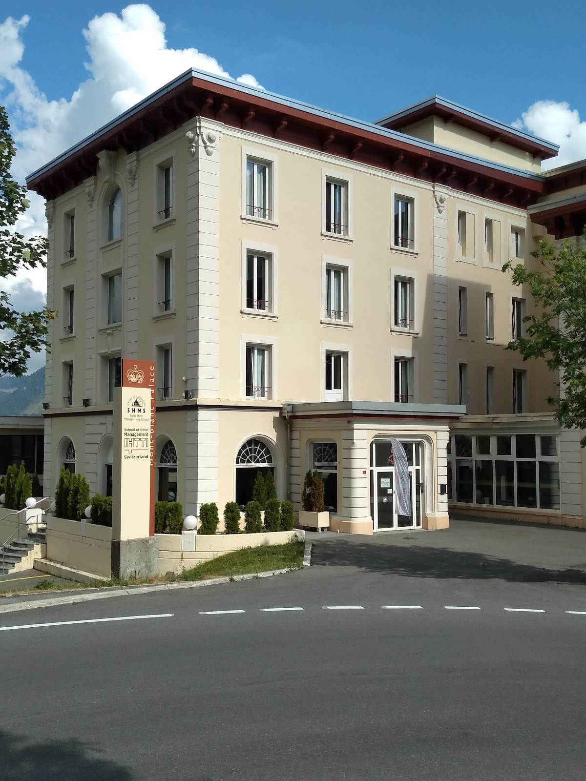 Swiss Hotel Management School photo 8