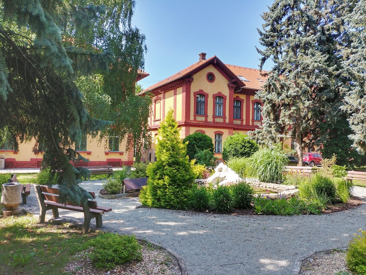 The University of Veterinary Medicine and Pharmacy in Košice photo 7