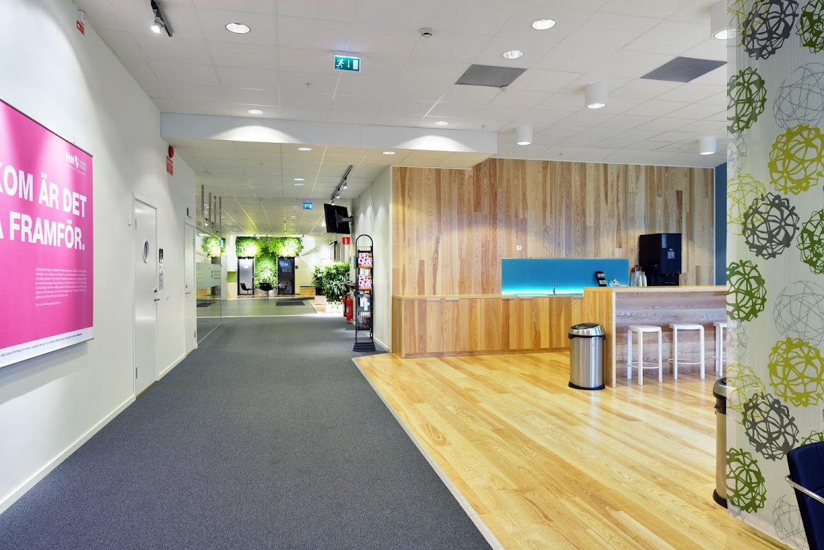 IHM Business School photo 5