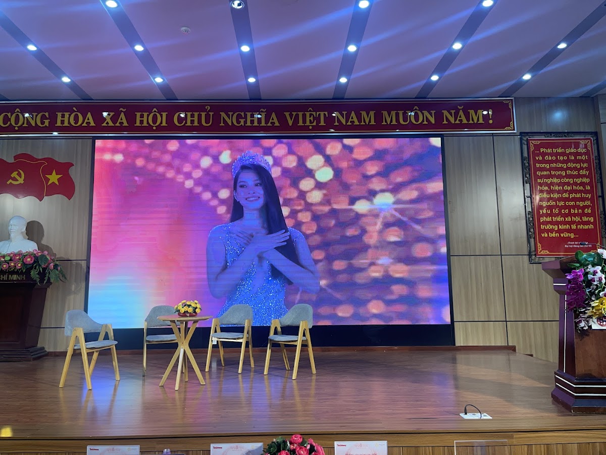 Da Nang University photo 4