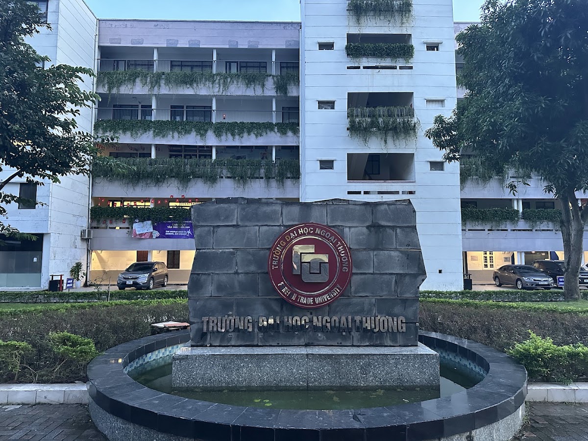 Foreign Trade University photo 4