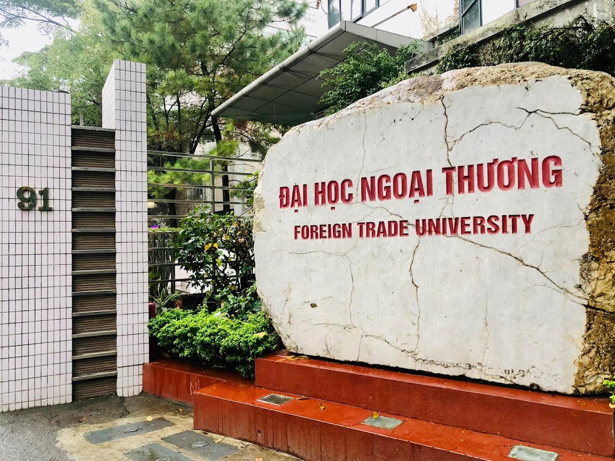 Foreign Trade University photo 6