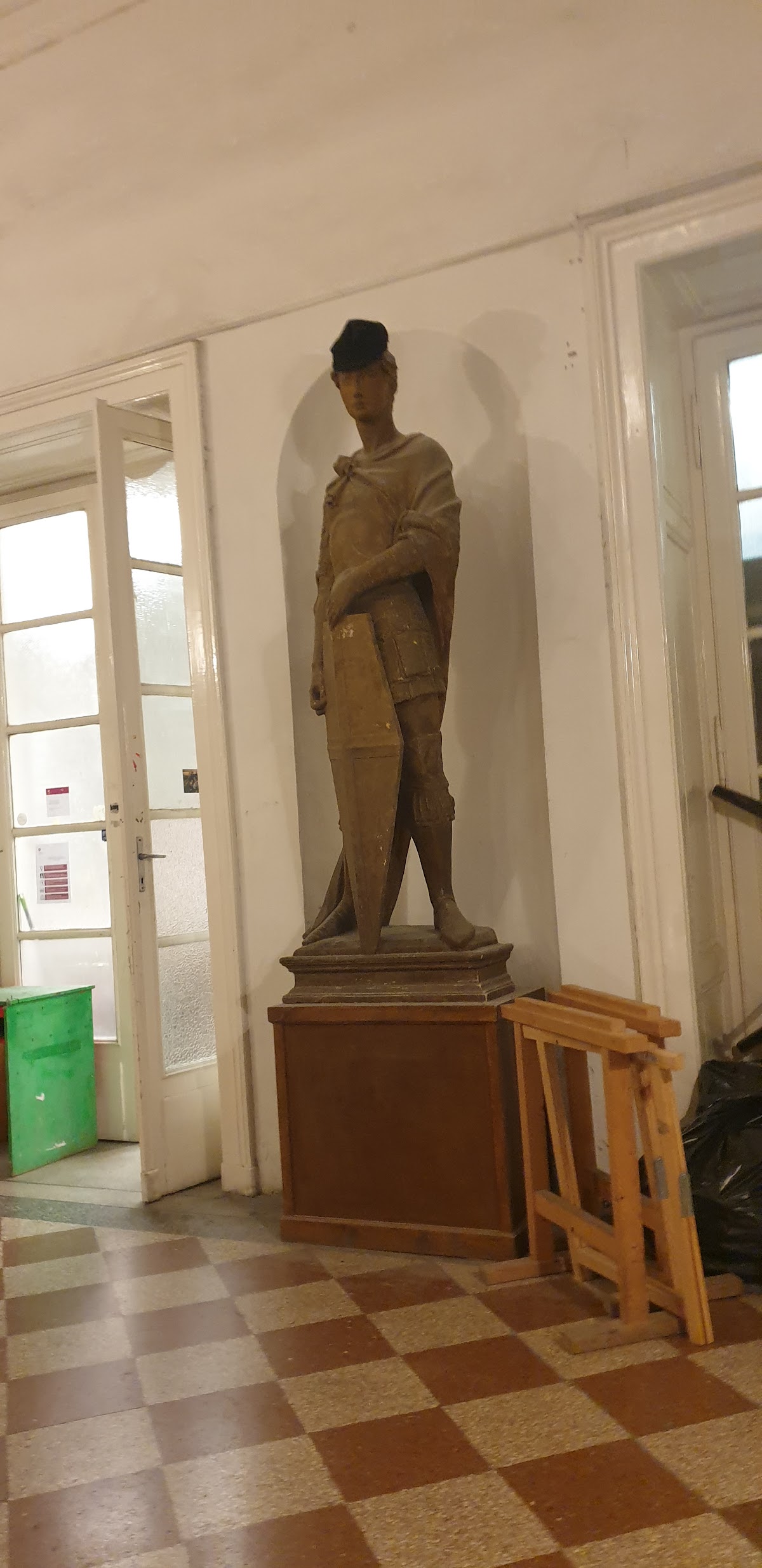 Hungarian University of Fine Arts photo 7