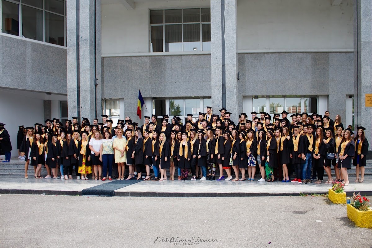 Dimitrie Cantemir Christian University photo 2