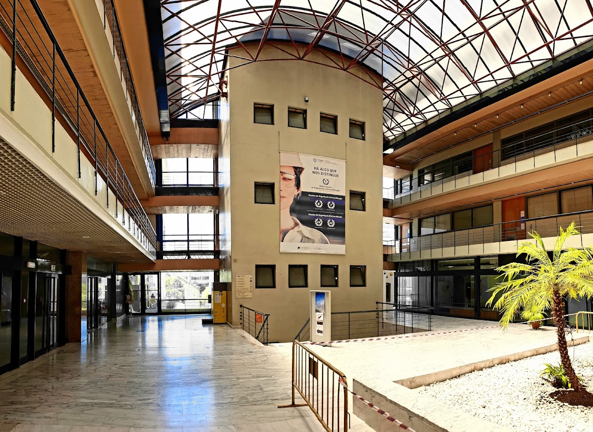 Instituto Superior Técnico photo 3