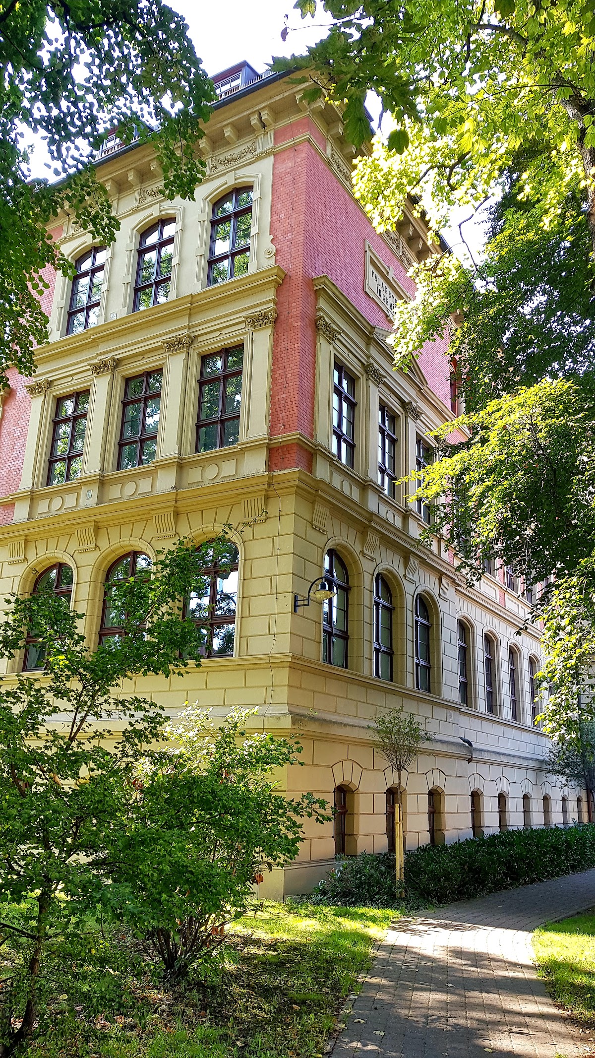 Hochschule Anhalt photo 9