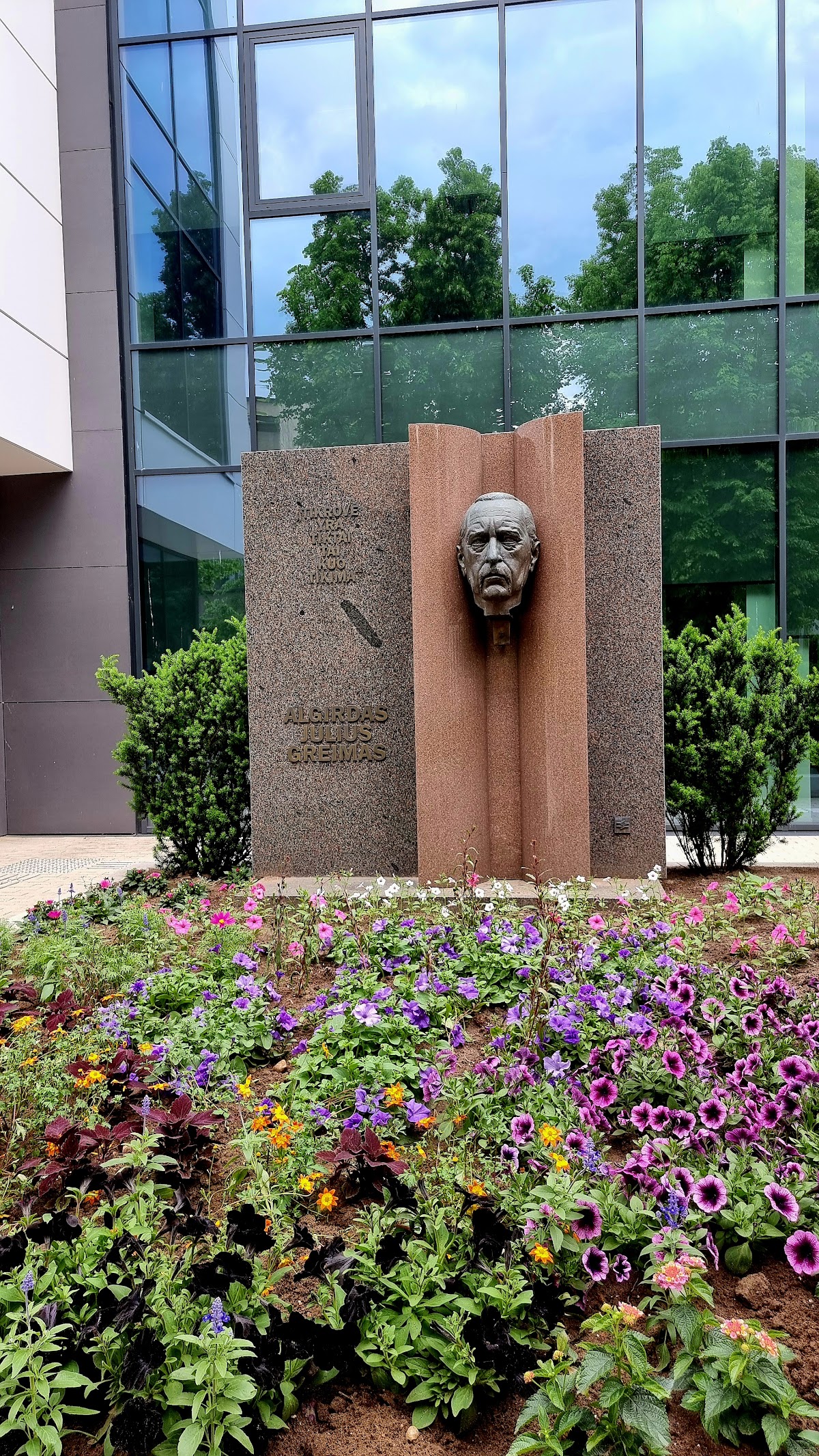 Vytautas Magnus University photo 8