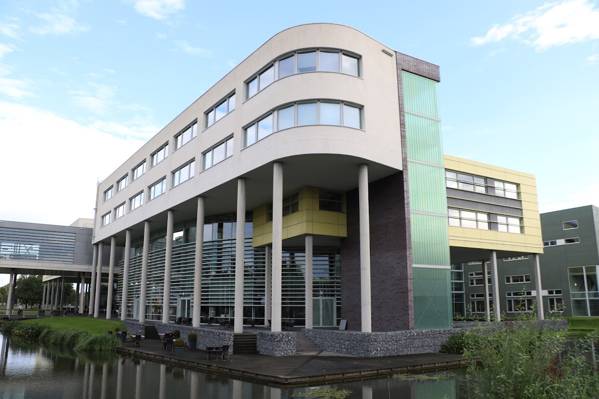 Deltion College photo 2