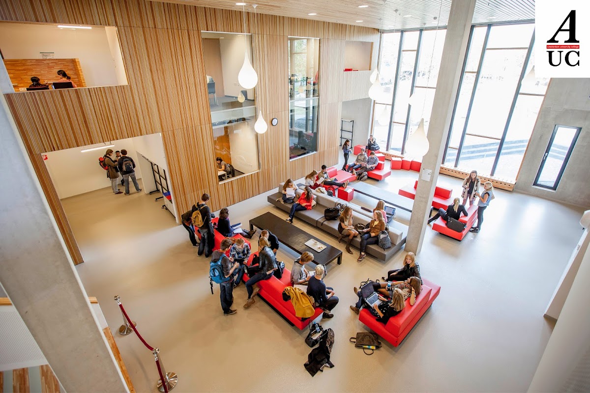 Amsterdam University College photo 2