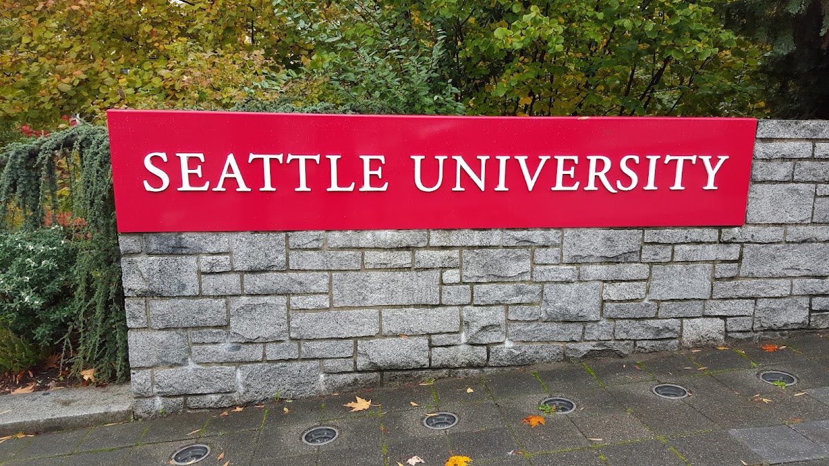 University of 1747 photo 1