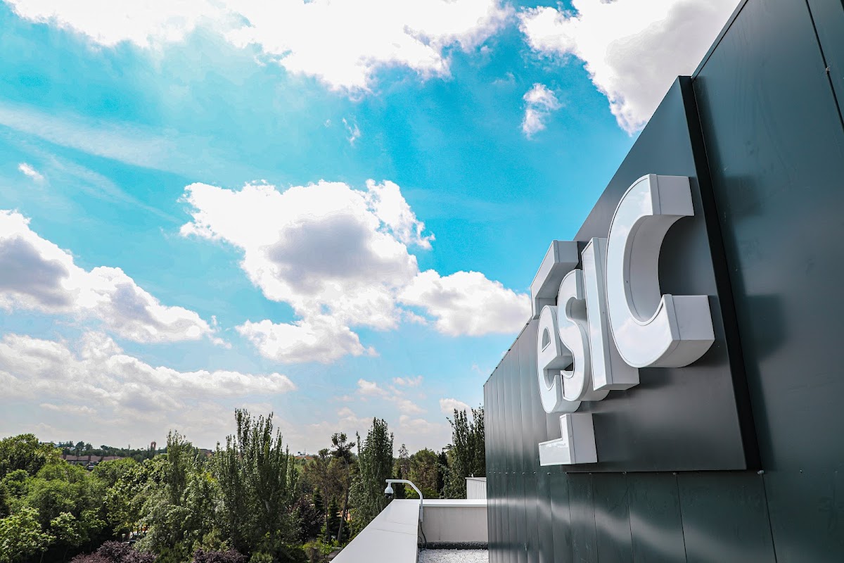 ESIC Business & Marketing School photo 3