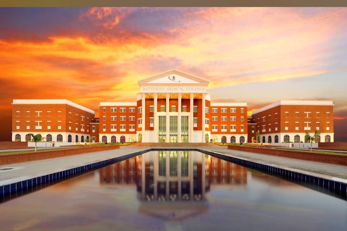  Batterjee Medical College photo 2