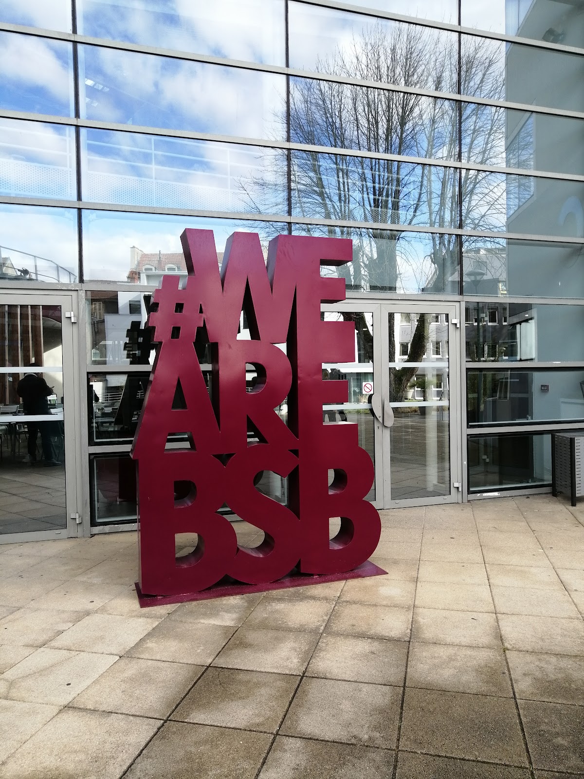 Burgundy School of Business photo 8