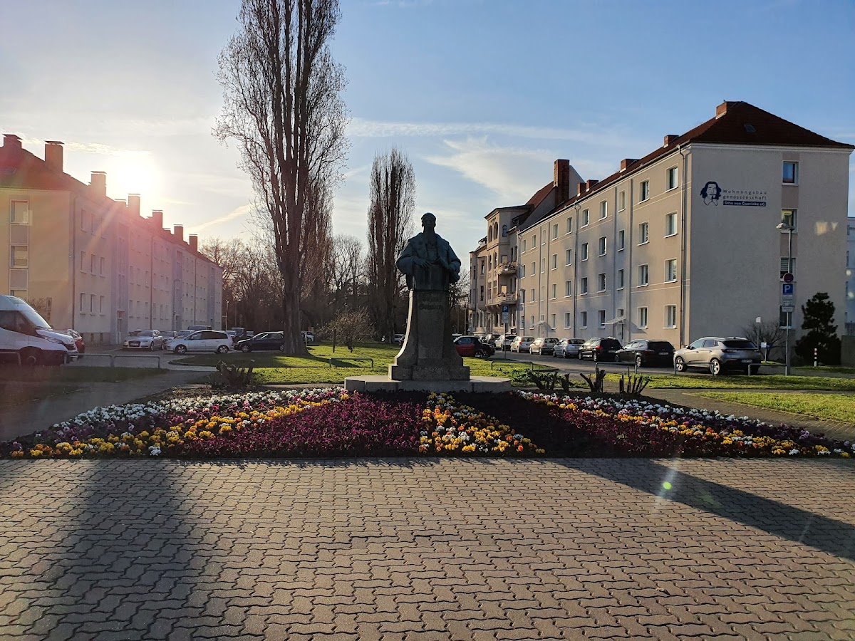 Otto von Guericke Universität Magdeburg photo 1