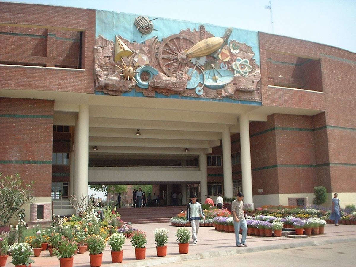 Netaji Subhas University of Technology photo 4
