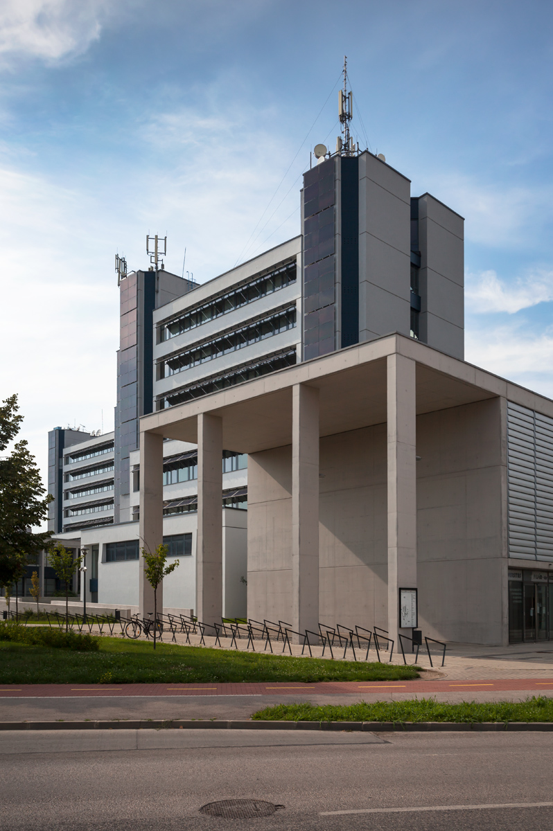 Széchenyi István University photo 9