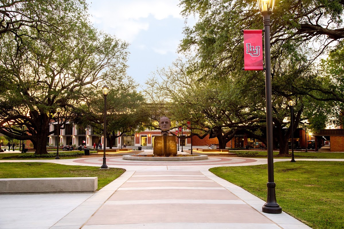 Lamar University photo 2