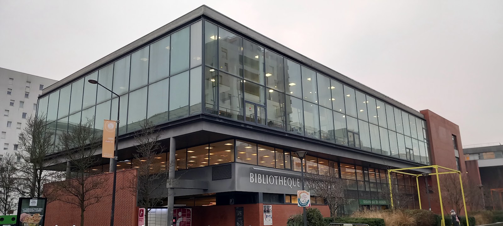 Université d'Évry Val d'Essonne