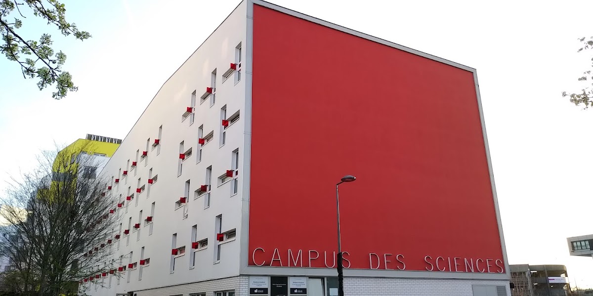 Université d'Évry Val d'Essonne photo 1