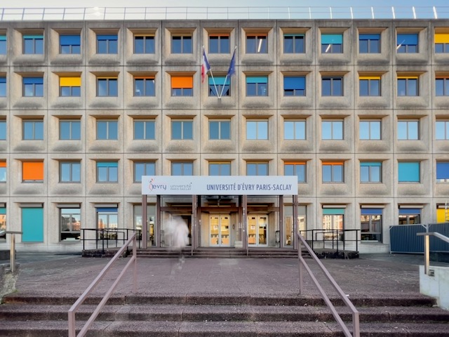 Université d'Évry Val d'Essonne photo 5