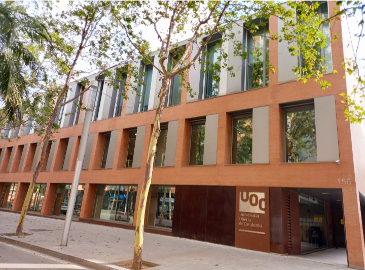 Open University of Catalonia photo 4
