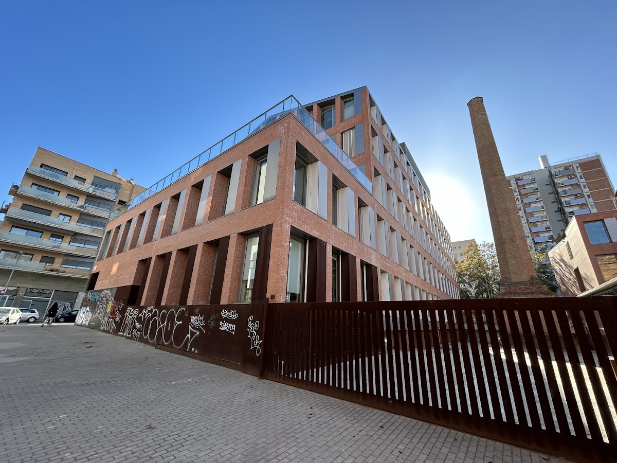 Open University of Catalonia photo 7