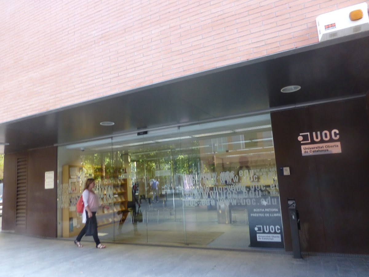 Open University of Catalonia photo 8