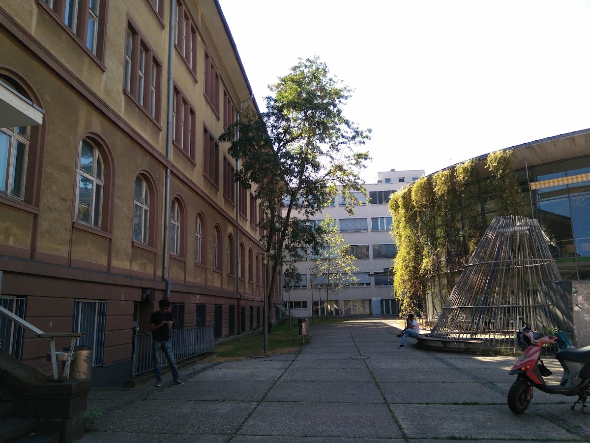 Frankfurt University of Applied Sciences photo 4