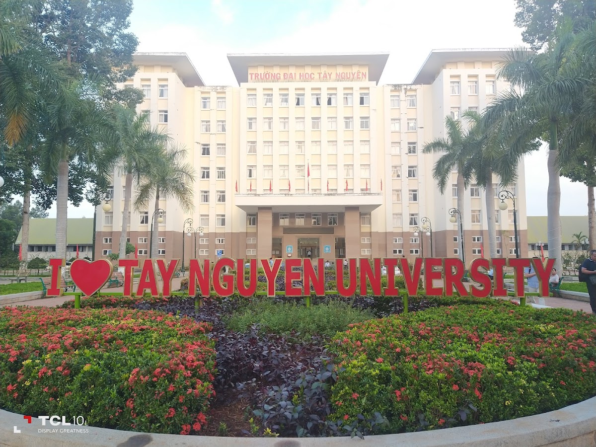 Tay Nguyen University photo 3